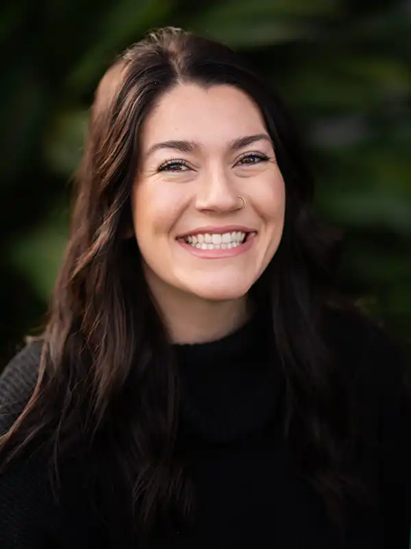 Alexis Website PIC roll over 800